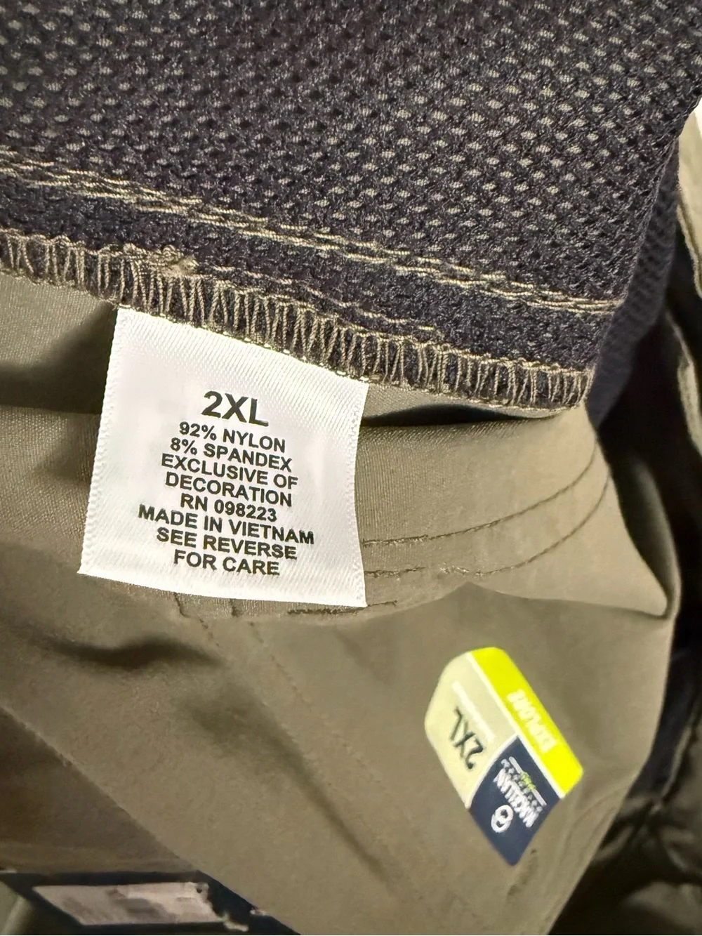 Magellan Pro Explore Trek Pants Mens 2XL Kalamata Hiking Stretch NWT $49.99